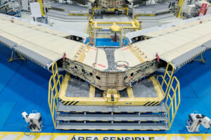 El estabilizador horizontal del primer Airbus A350F en la cadena de montaje en Getafe.