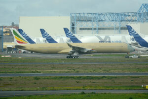 El A350-1000 msn723 fue entregado a Ethiopian Airlines el 1 de agosto. En la foto poco después de salir de la cadena de montaje.