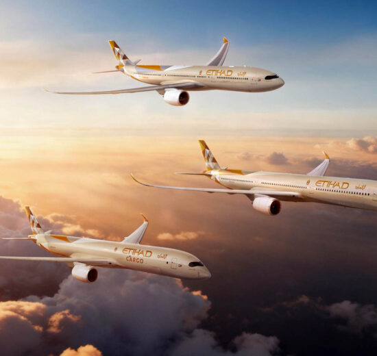 Etihad firma la compra de nuevos Airbus A350-1000, A350F, y sus primeros A330-900.
