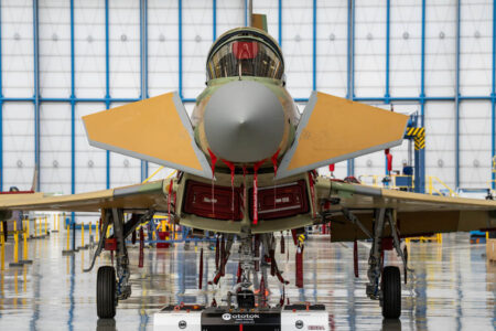 El Eurofighter Halcón cuenta con un nuevo radar de barrido electrónico mucho más capaz que el de los Eurofighter en servicio.