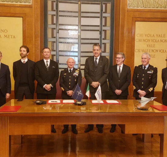 Firma en Roma del contrato por 24 Eurofighter para Italia.