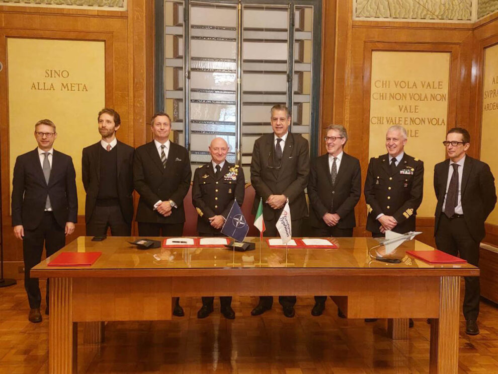 Firma en Roma del contrato por 24 Eurofighter para Italia.