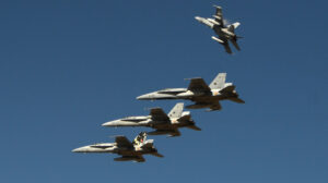 F/A-18 del Ala 12 del Ejército del Aire regresando a su base tras el desfile del 12 de octubre.