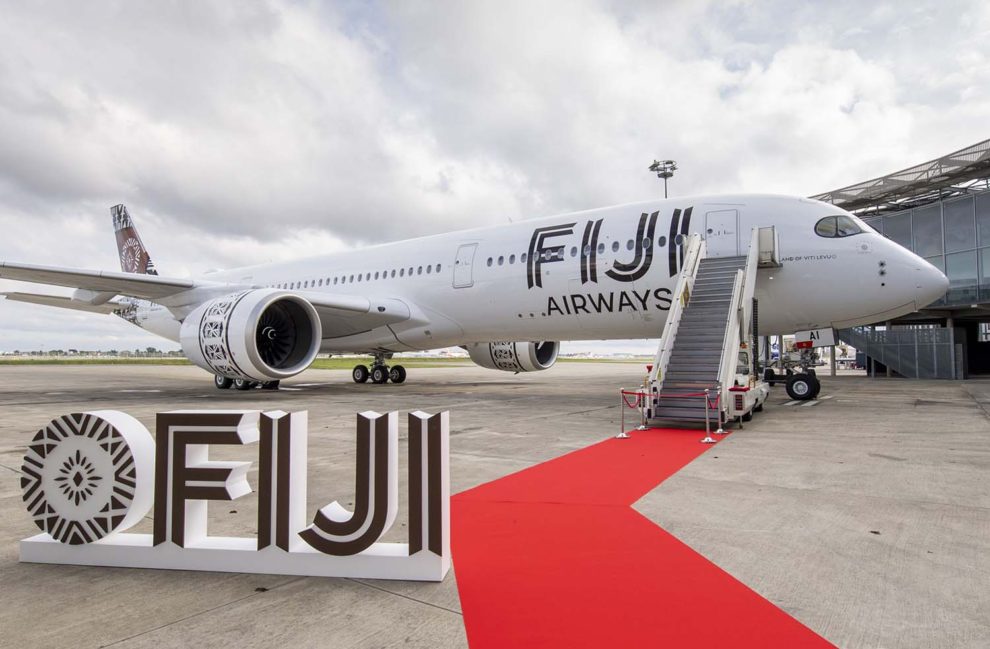 El primero de los dos A350 que Airbus entregó a Fiji Airways el día 14 de noviembre, en el centro de entregas de Toulouse.