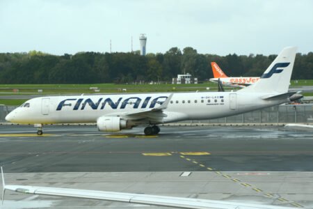 Uno de los Embraer E190 que Finnair sustituirá con los nuevos E195-E2.