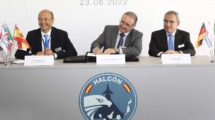 Firma del contrato de los 20 Eurofighter Halcón en ILA.