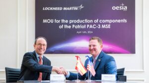 Firma del acuerdo entre Grupo Oesía y Lockheed Martin.