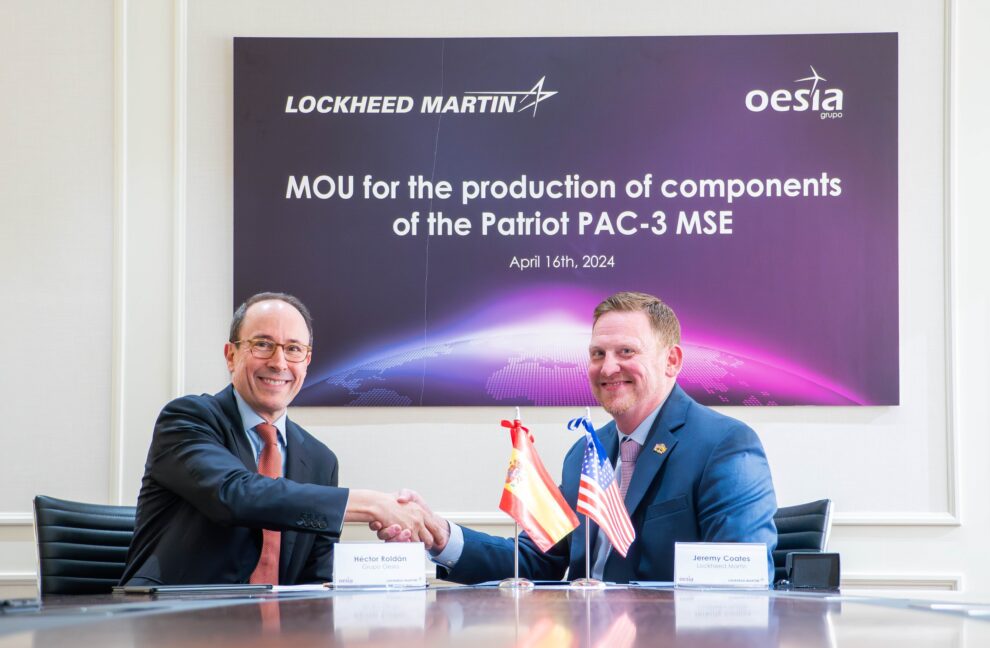 Firma del acuerdo entre Grupo Oesía y Lockheed Martin.