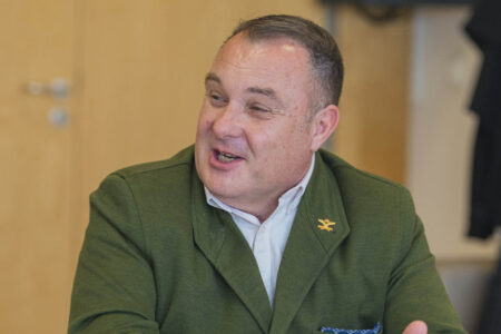 Carlos San José.