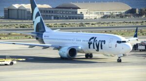 Boeing 737MAX de Flyr en el aeropuerto de Gran Canaria dos meses antes de su cierre.