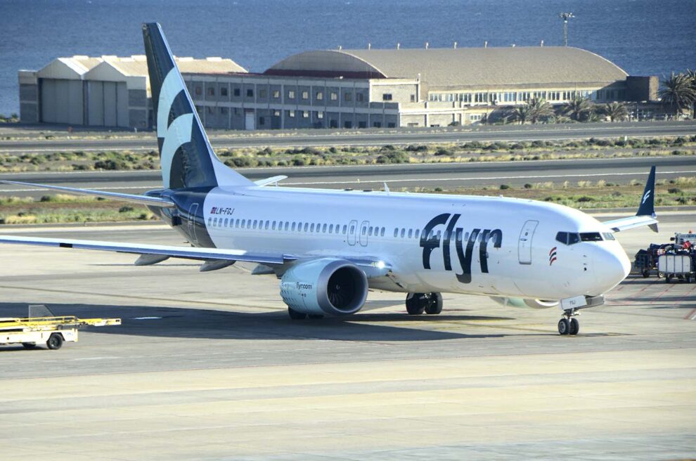 Boeing 737MAX de Flyr en el aeropuerto de Gran Canaria dos meses antes de su cierre.
