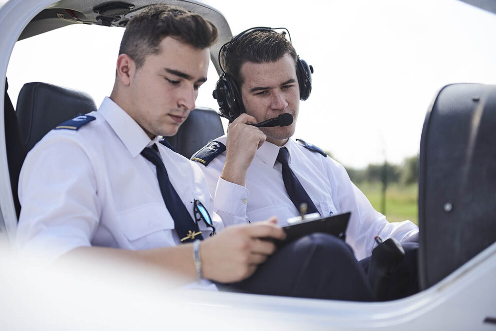 COPAC y SEPLA piden de nuevo ayudas estatales a la formaciòn de pilotos en España.