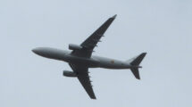 El Airbus A330 9K-APA en final a Getafe.