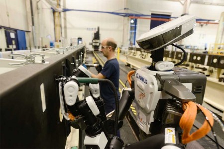 La factoría de Airbus en Puerto Real  lidera un proyecto para la utilización de robots en 