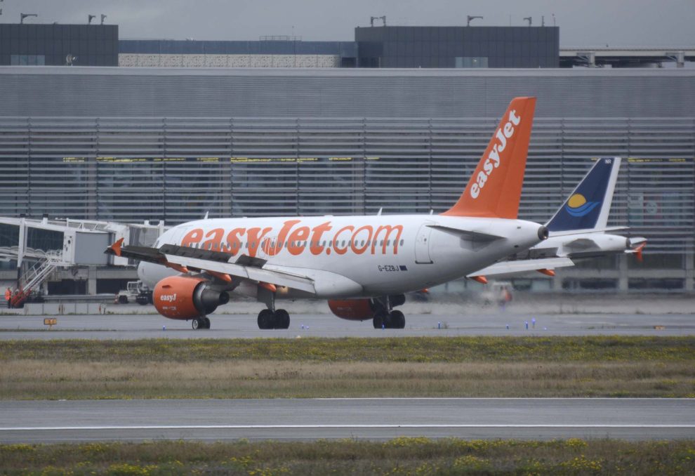 Airbus A319 de Easyjet en el aeropuerto de Toulouse, el cual tendrá un nuevo vuelo desde Ibiza.