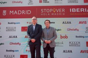 El presidente de Iberia y el alcalde de Madrid en la presentación de Stopover Hola Madrid.