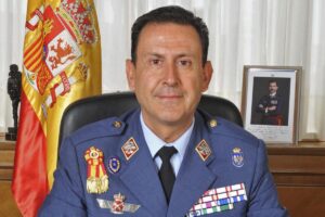 El general Miguel Ivorra durante su época como director de la AGA.