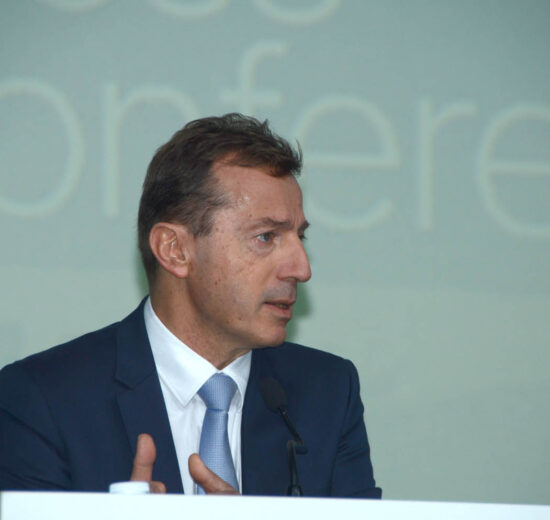 Guillaume Faury, cnsejero delegado de Airbus durante su rueda de prensa en Toulouse para comentar los resultados económicos de Airbus en 2025.