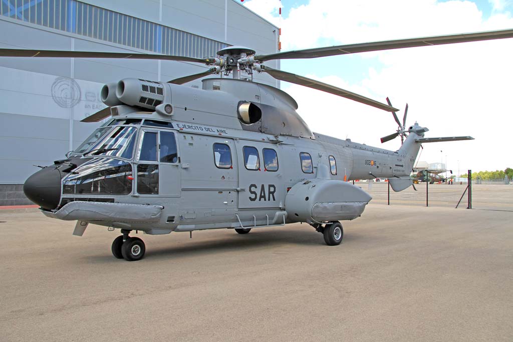 El nuevo helicóptero del 802 Escuadrón en Albacete listo para su entrega.