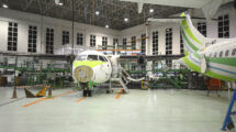 Aviones ATR 72 de Binter en su hangar de Gran Canaria.