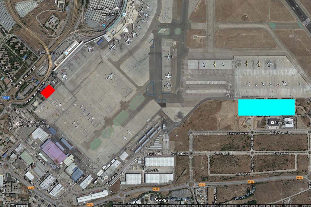 En rojo la ubicación del actual hangar de Swiftair, y en azul la parcela donde se construirán los nuevos hangares de Air Europa, Swiftair y Ryanair.