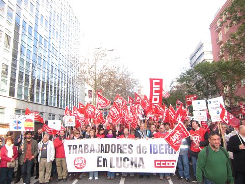 Los sindicatos de Iberia comunicarán el miércoles si aceptan las condiciones del mediador