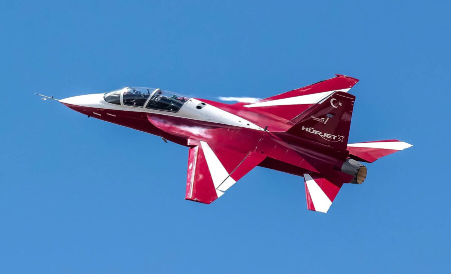 La compra del Hurjet es uno de los más importantes nuevos programas especiales de modernización aeronáuticos aprobados por el ministerio de Defensa.