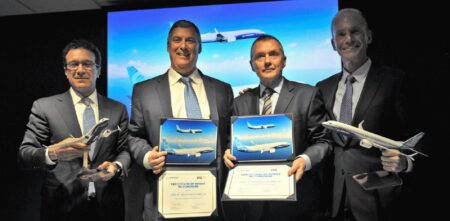 Firma entre IAG y Boeing del acuerdo de intenciones por 200 B-737 MAX en 2019.