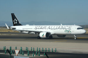 Airbus A321LR de ITA Airways pintado de Star Alliance.