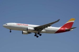 Iberia apuesta por la recuperación en el verano de los vuelos con la apertura de nuevas rutas.