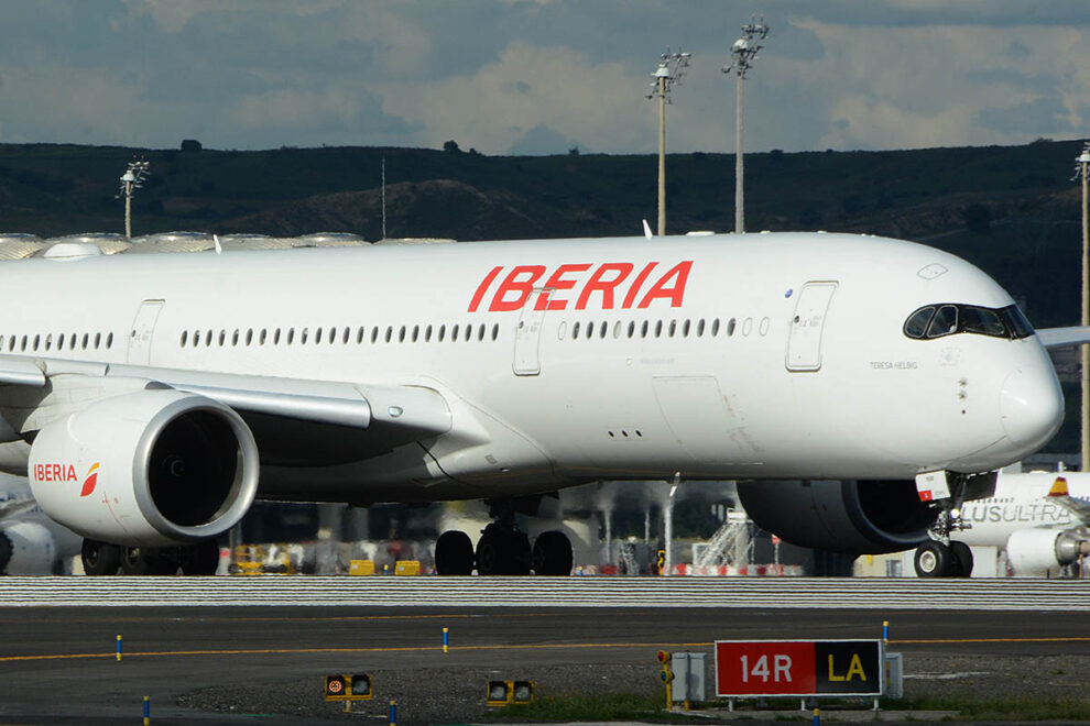 Iberia anuncia un importante aumento de su oferta de plazas para el verano de 2026.