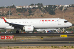 Iberia amplia su oferta de vuelos entre Málaga y Madrid.