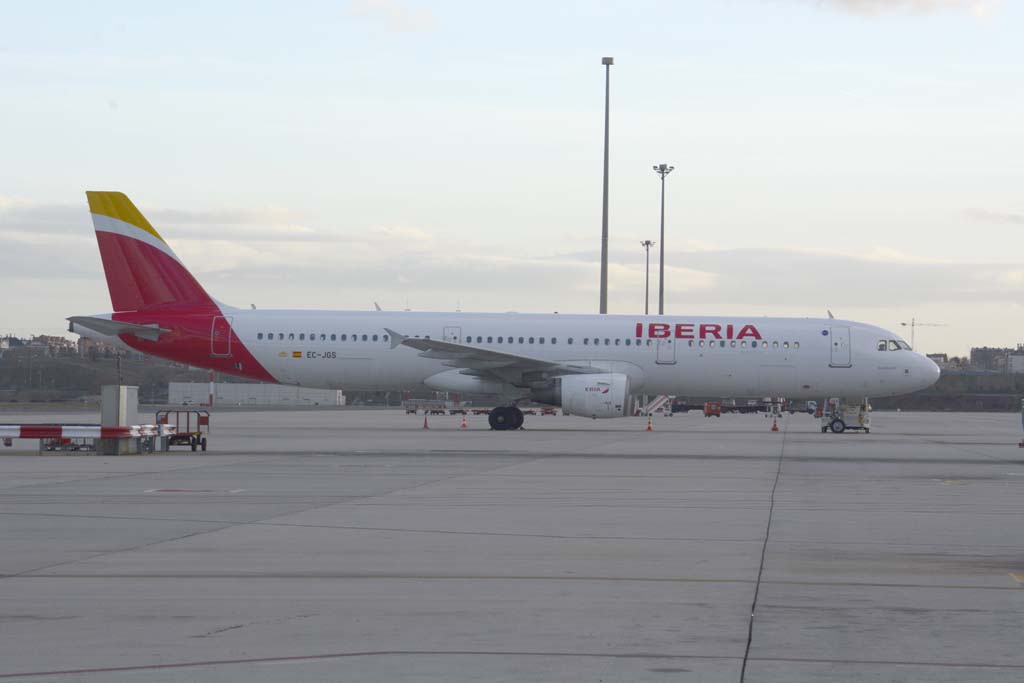 Iberia seguirá operando los vuelos programados el martes 29 de marzo a Bruselas desde el aeropuerto de Lieja