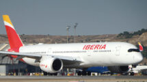 Desde IAG señalan que el crecimiento de Iberia en 204 se debe principalmente a la llegada de nuevos Airbus A350.