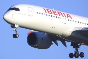 Iberia debe terminar de renovar su flota de largo radio, pero aún más la de corto radio.