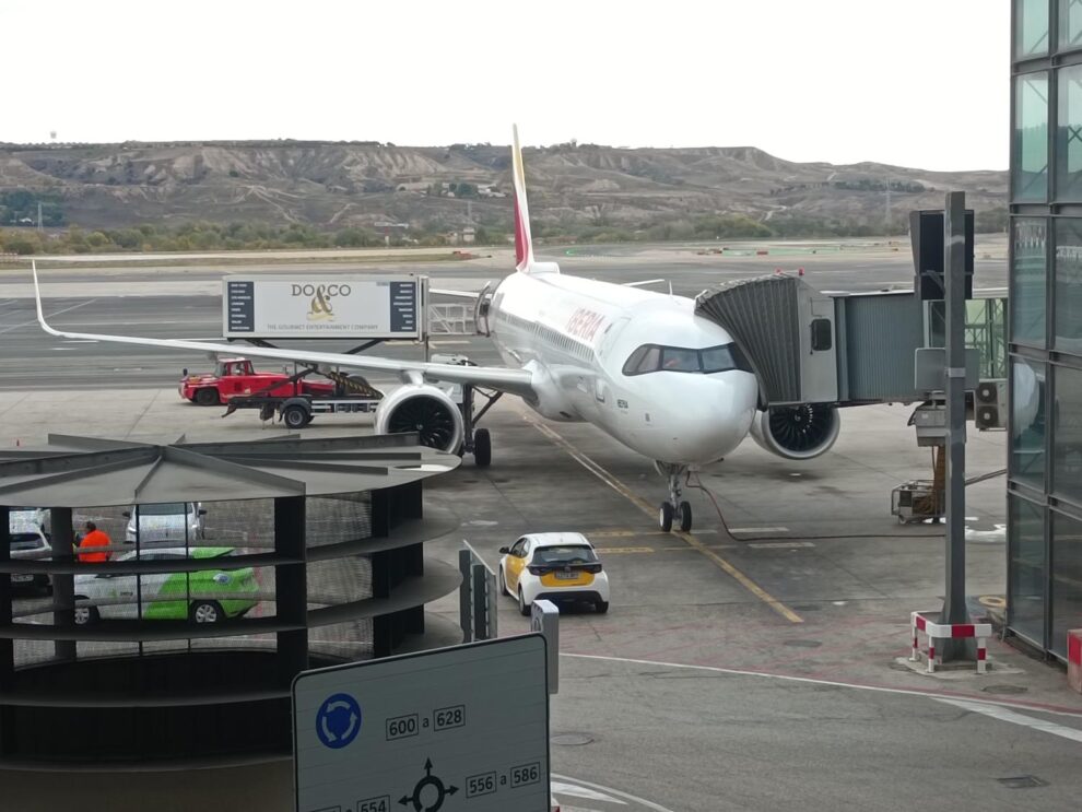 Preparación en Barajas del A321XLR EC-OIL para su primer vuelo de largo radio.