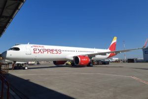 A321neo de Iberia Express en el centro de entregas de Airbus en Finkenwerder.