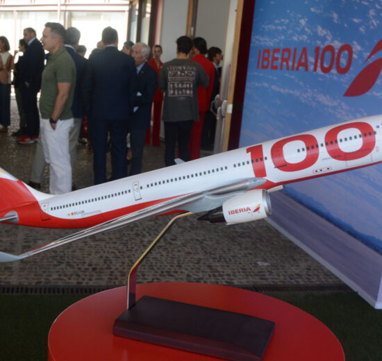 Una de las dos decoraciones especiales que Iberia aplicará por su centenario.