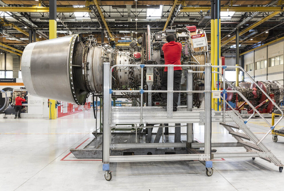 La profesión de técnico de mantenimiento de aeronaves (y sus sistemas) tiene un importante déficit de profesionales en España.