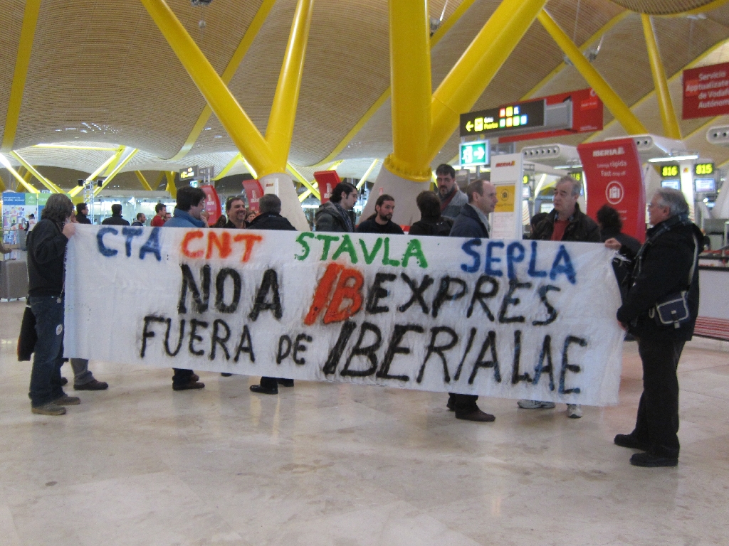Protesta de los empelados de Iberia en la T4