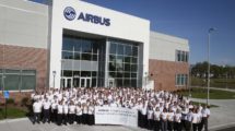 Inauguración en 2017 del centro de ingeniería e innovación de Airbus en Wichita (Kansas, EE.UU.).