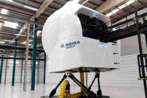 Simulador de vuelo de Indra.