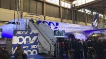 Presentación del primer Airbus A320 de Joon en París.
