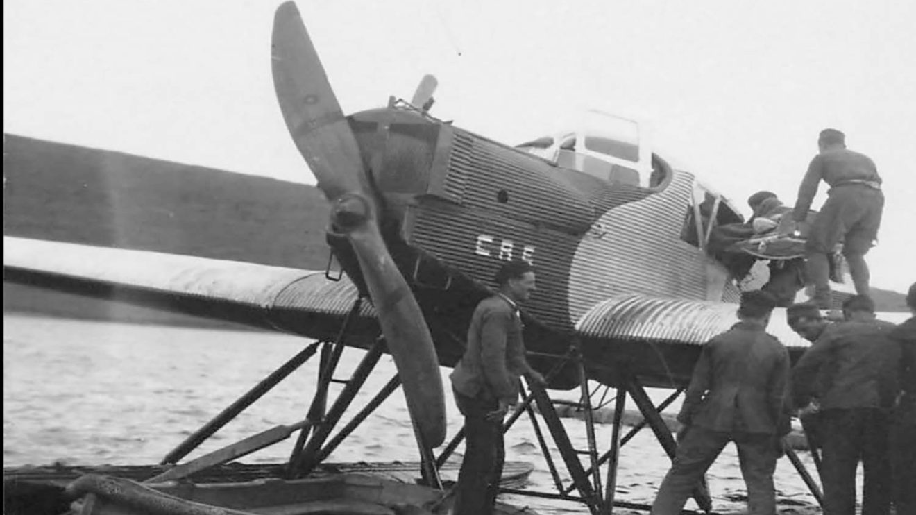 Junkers F13 usado en España `por la Cruz Roja para evacuar heridos en la Guerra de África.