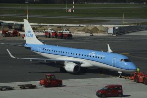 La filial de KLM, KLM Cityhopper ha sustituido a KLM en una importante parte de sus vuelos en Europa.