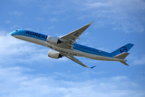 Entre las entregas de Airbus en marzo estuvo la del tercer A350 de Korean Air, el primero con los actuales colores de la aerolínea.