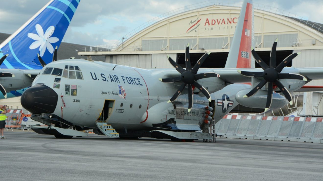 Lockheed Martin C-130J de la USAF para la Antártida.