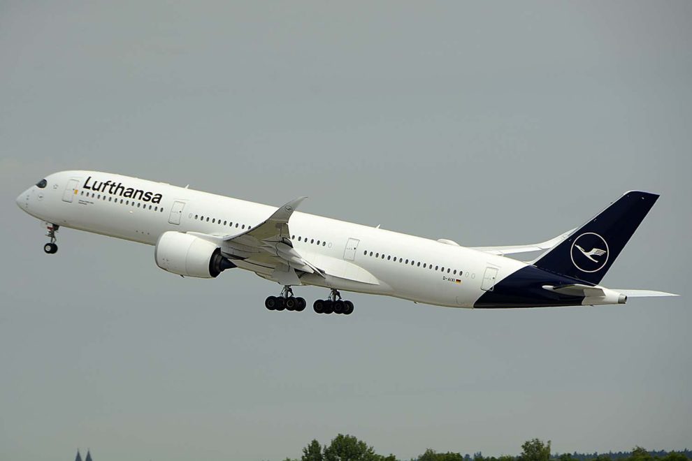 Entre los vuelos que cancelará Lufthansa estarán los que unen Munich con Estados Unidos.