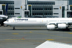 Airbus A340-600 de Lufthansa en Munich.