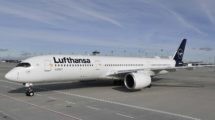 El Airbus A350 es un ejemplo de los nuevos aviones que está incorporando el grupo Lufthansa para reducir su huella de CO2.